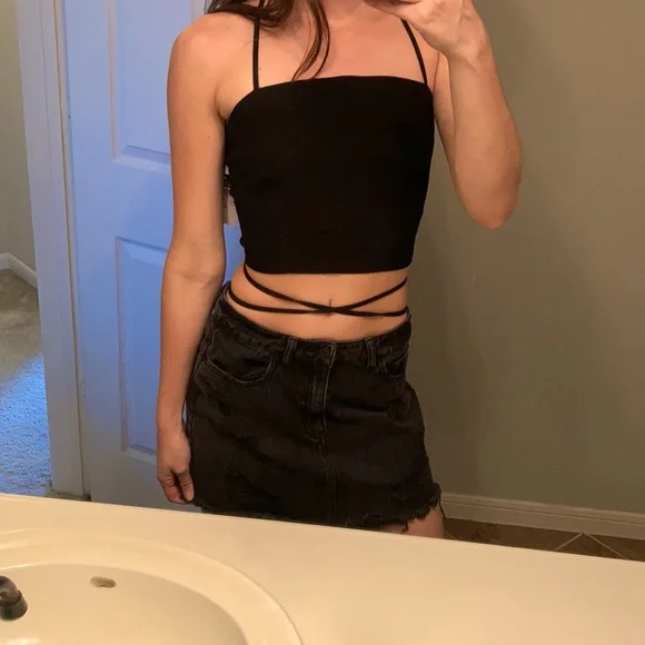 Medium-large Cross Cross summer top - Picture 1 of 3